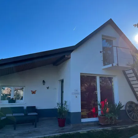 Maison « jardin La Cigogne » Feriehus *